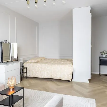 30m2 - 500m From Train Station To Airport And Helsinki Centre * Вантаа