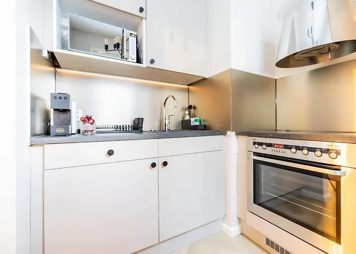 30m2 - 500m From Train Station To Airport And Helsinki Centre * Вантаа